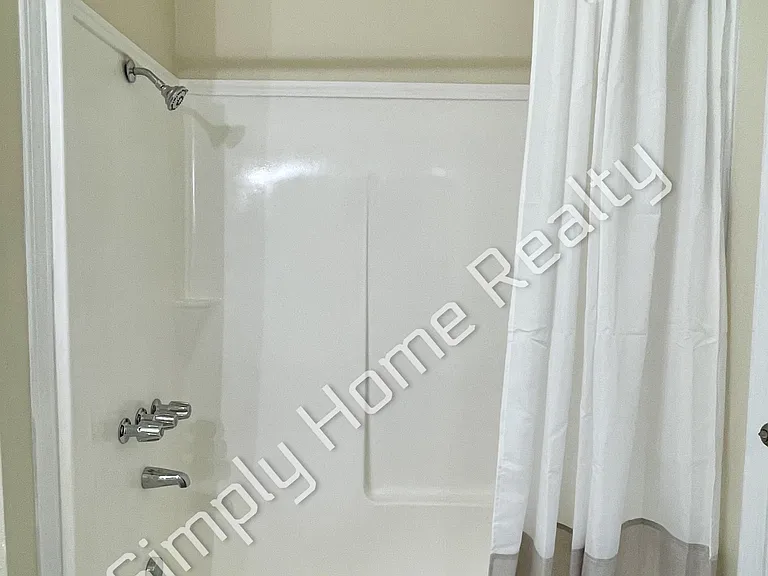 4435 Ruddell Rd SE — Photo 16