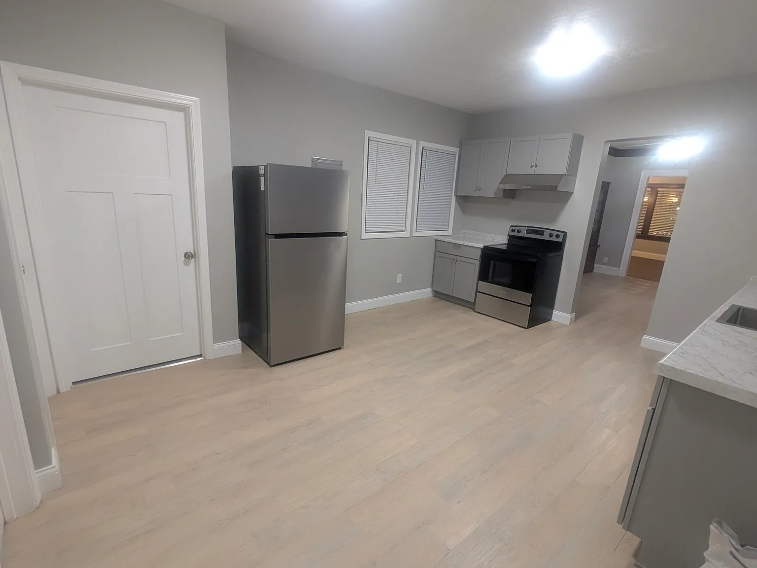 2 bed, 1000 sqft, $1,500 — Photo 1