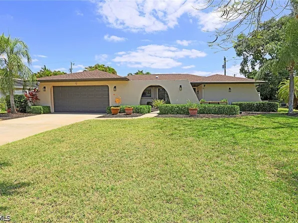 3739 SE 3rd Pl, Cape Coral, FL 33904