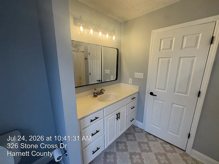 326 Stone Cross Dr — Photo 37