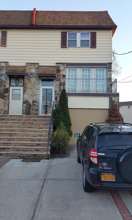 1st image of 2892 Victory Blvd