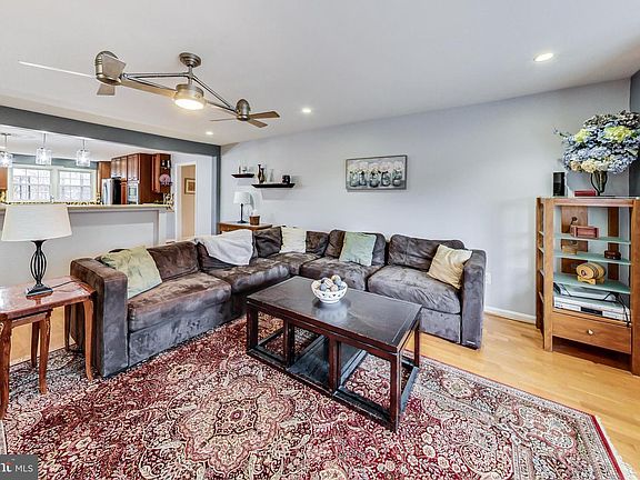 5th image of 6811 Crossman St