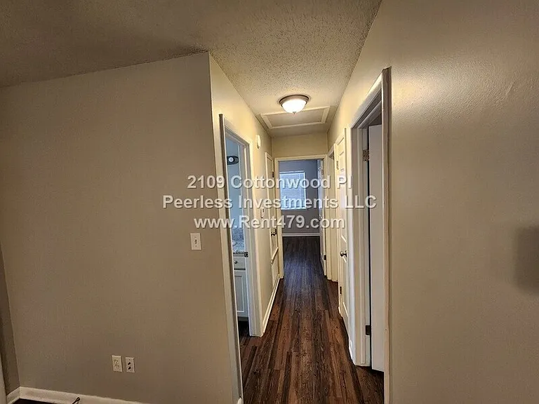 2109 Cottonwood Pl — Photo 5