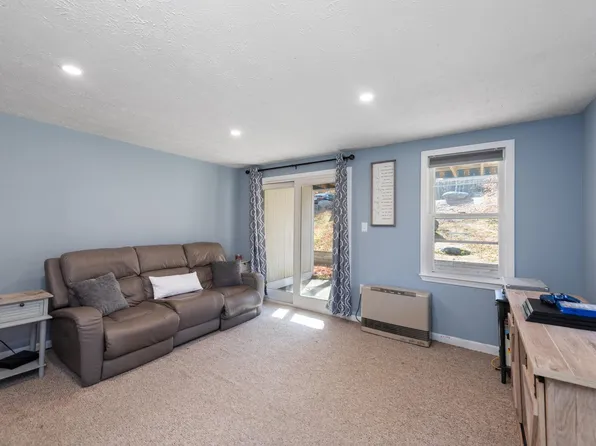 32 Plaza Village Road #A, Plymouth, NH 03264