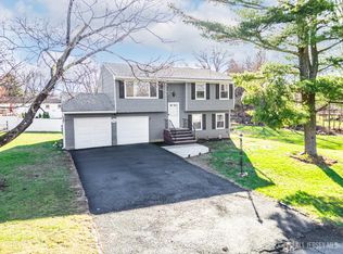 160 Stratton St S, Piscataway, NJ 08854