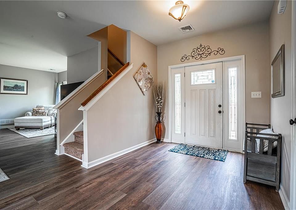 4055 W Hopewell Rd, Center Valley, PA 18034 Zillow