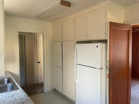 5th image of 734-734A Vera Ave #1/2