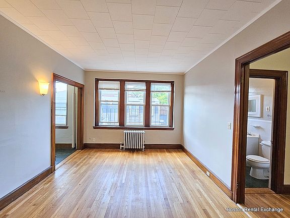 2nd image of 123 Orchard St APT 44