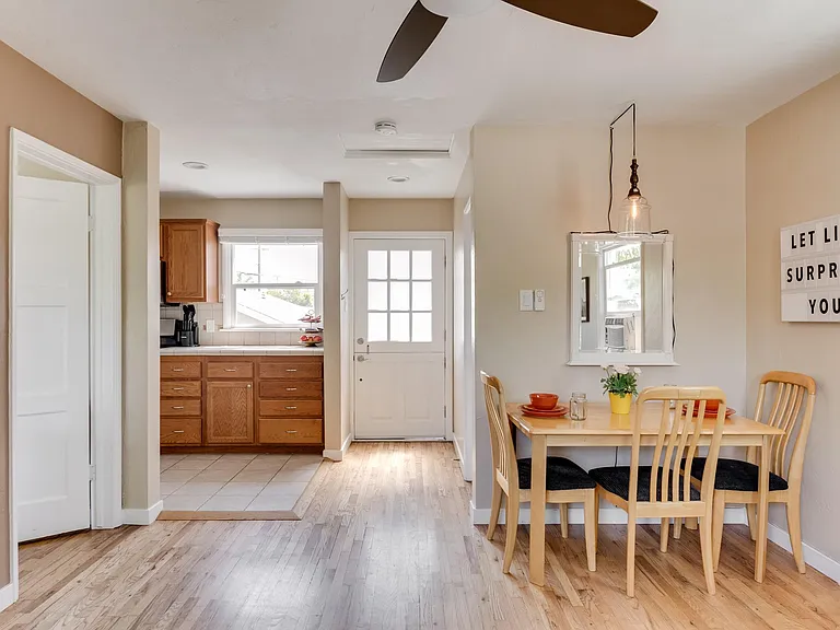1458 N Newport Ave #2 — Photo 9