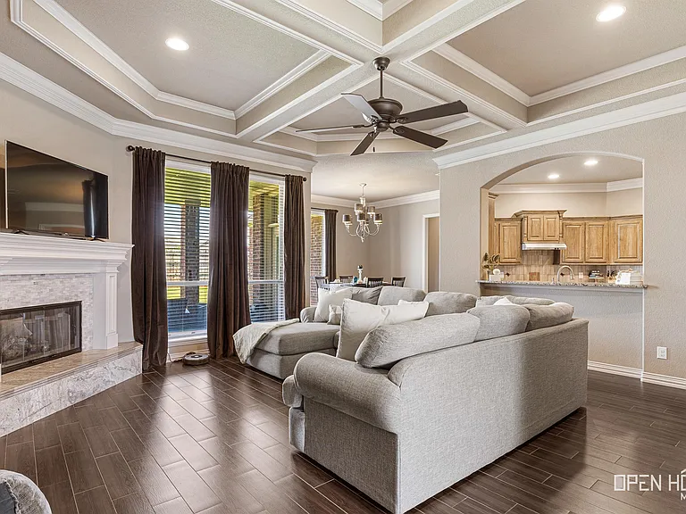 5009 Lantana Dr — Photo 3