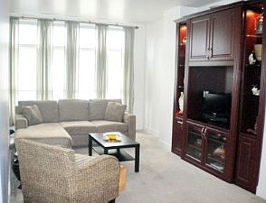 Living :: 1310 Fillmore 402