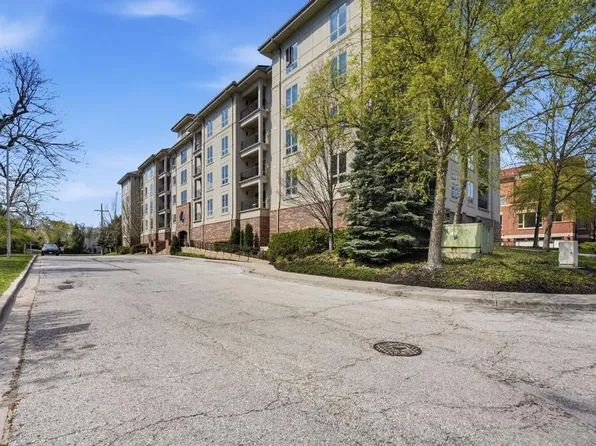 4949 Wornall Rd APT 109, Kansas City, MO 64112