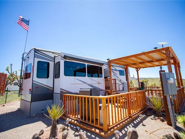 8414 W Temecula Dr, White Hills, AZ 86445