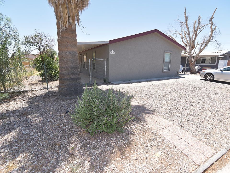 1st image of 3915 E Balsam Ave