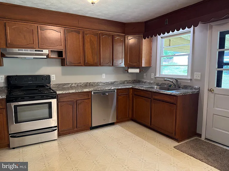 11103 Putman Rd — Photo 4