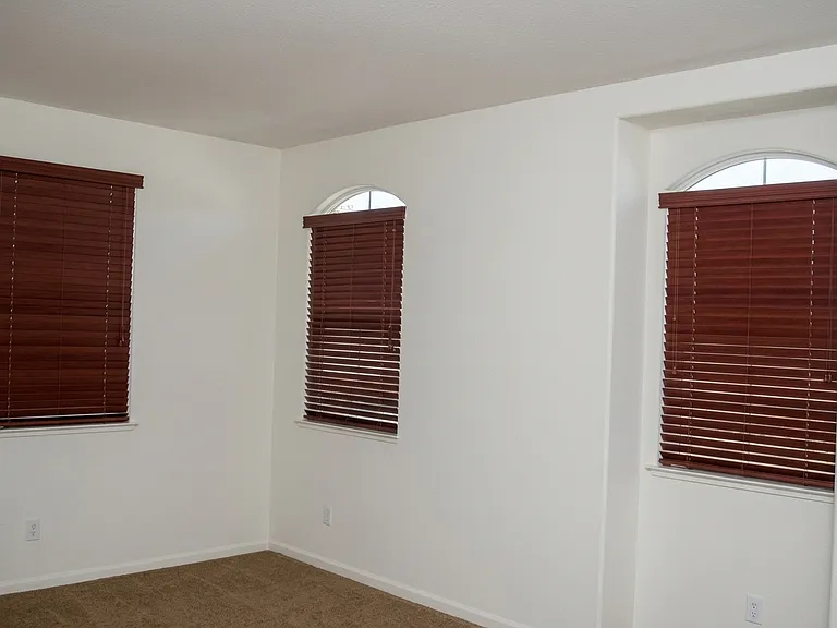 437 Carema Ct — Photo 20