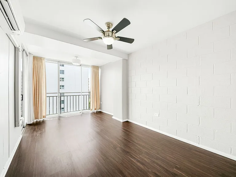 1415 Victoria St #702-1 — Photo 10