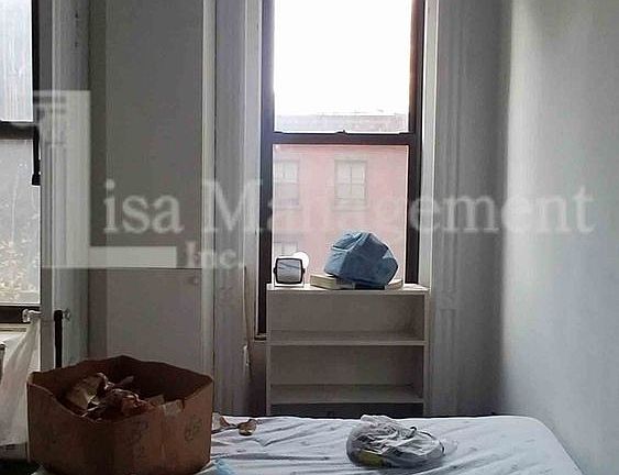 4th image of 151 E 82nd St APT 2A