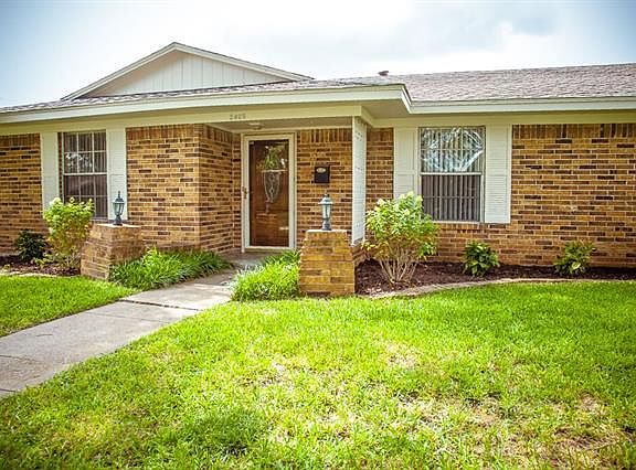 2nd image of 2405 Lovell Dr