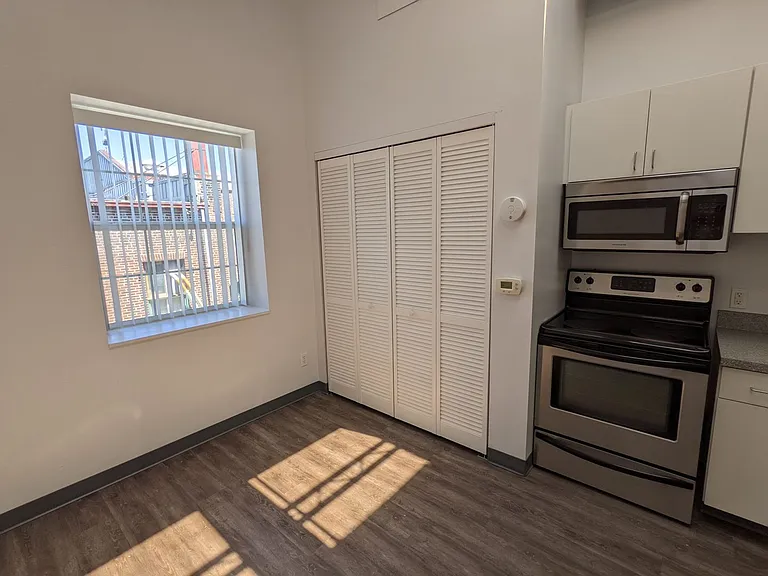 155 Liberty St NE — Photo 18