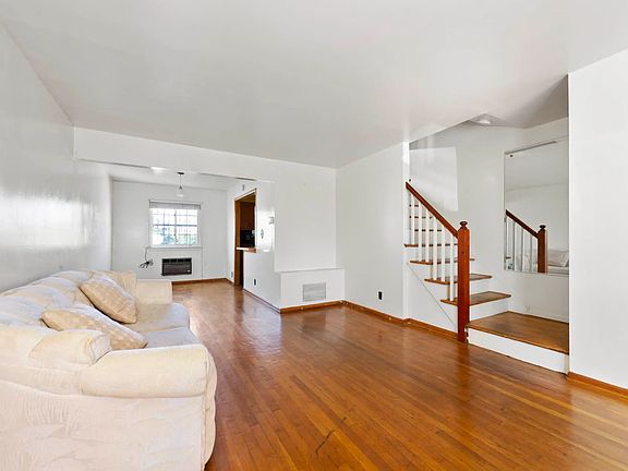 2nd image of 11428 166th St