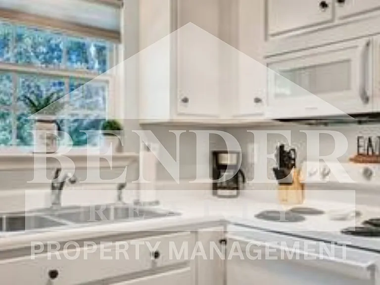 1320 Highland Ave NW — Photo 7