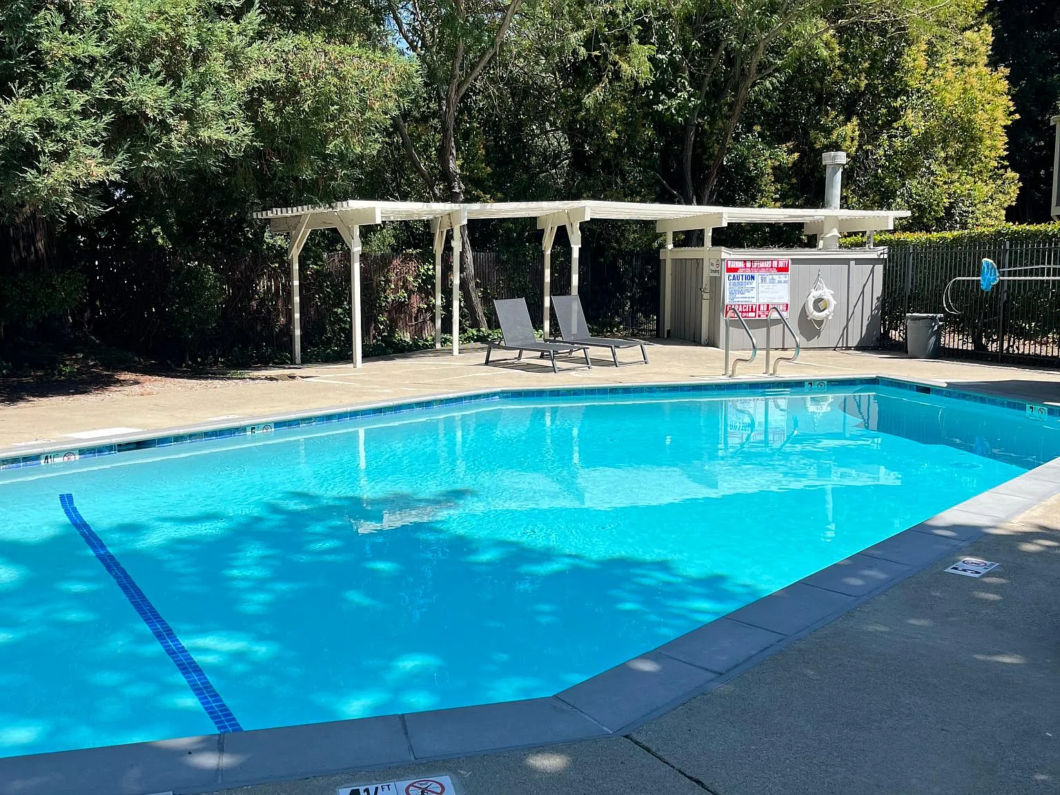 3 bed, 1395 sqft, $3,950 — Photo 4