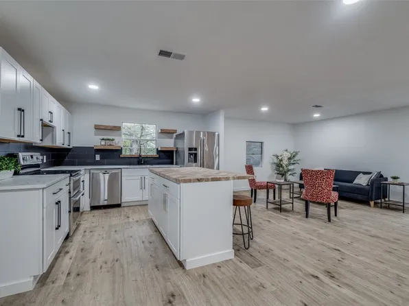 1213 Redbud Dr, Bartonville, TX 76226