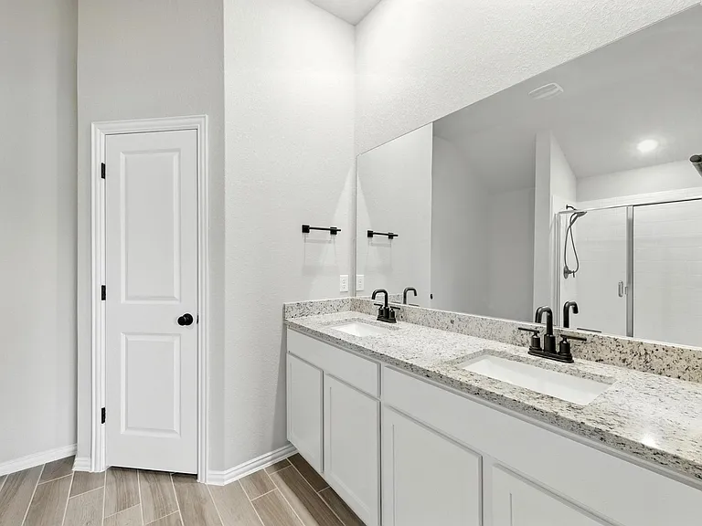 149 Hackberry Ln — Photo 15