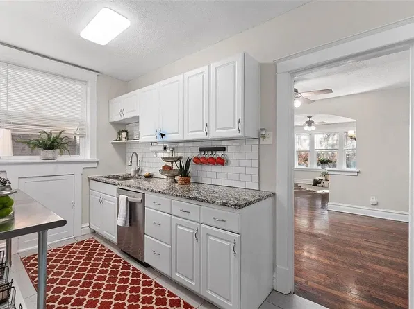 4459 Russell Blvd, Saint Louis, MO
