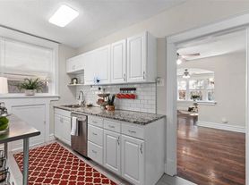 4459 Russell Blvd, Saint Louis, MO