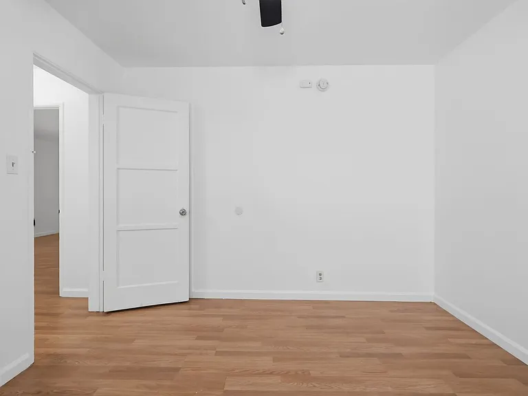 5642-5646 Laurel Canyon Blvd — Photo 26