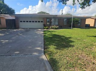 131 N Janin Cir, Portland, TX 78374