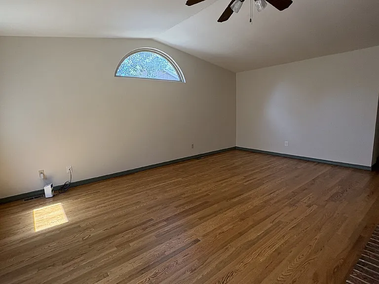 6469 Pulpit Rock Dr — Photo 7