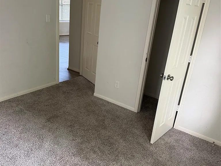 151 Country Oaks St — Photo 10
