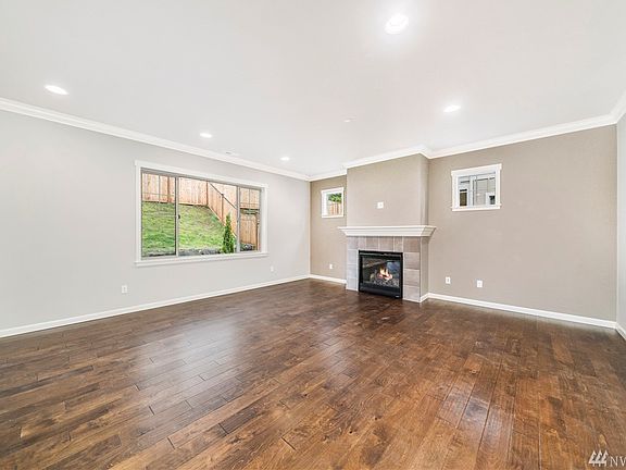 4th image of 3703 22nd Ave NE