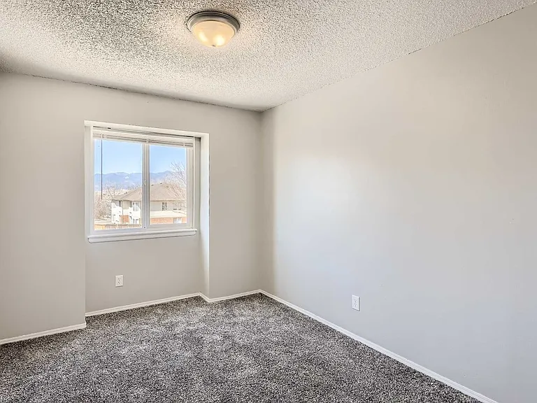 Mesa Vista — Photo 20