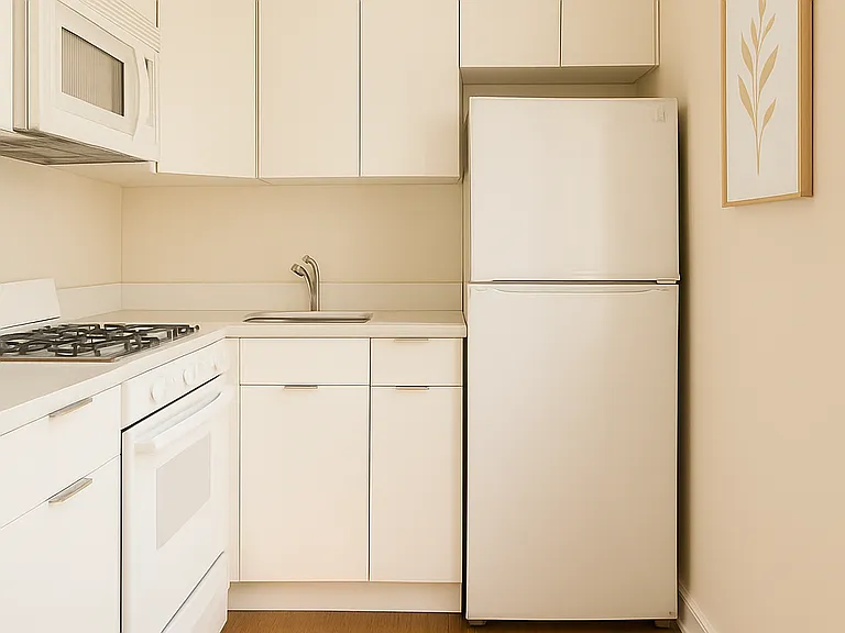 22 E 13th St #3R — Photo 2