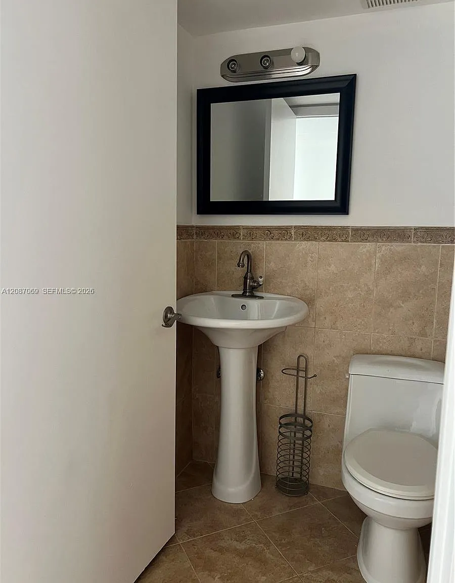 Marina Real Condo No 4 — Photo 4