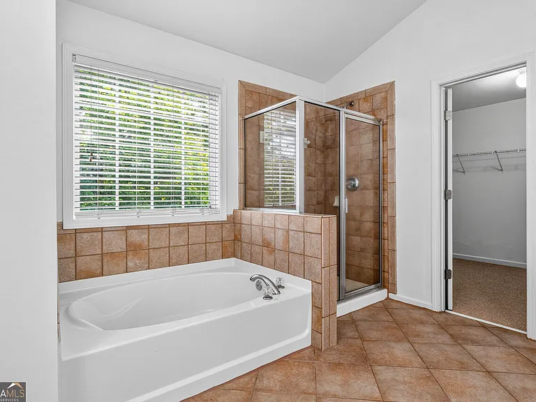 1201 Shelborne Way — Photo 9