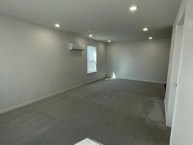 413 Doxey St #5 — Photo 5