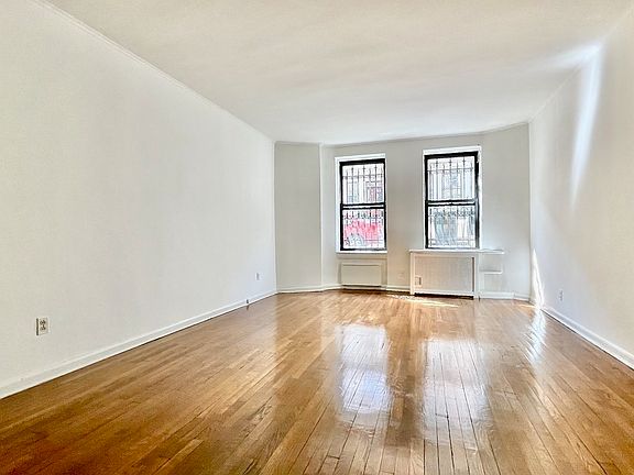 3rd image of 335 W 88th St #A