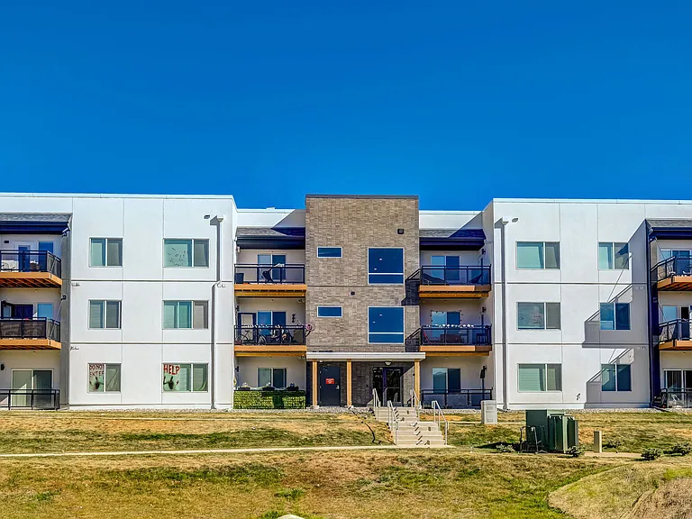 Westbury Apartments — Photo 25