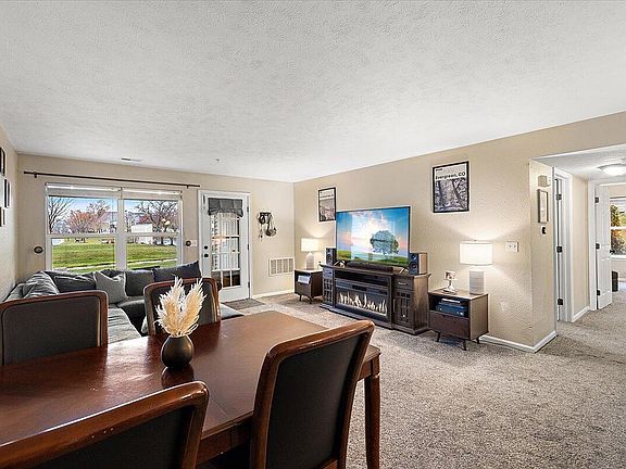 3rd image of 1517 Long Meadow Trl