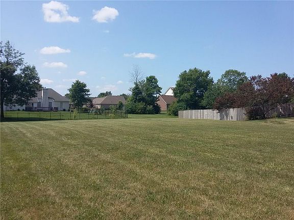 3rd image of 11739 Schmitt Ct