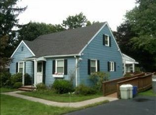 18 Plantation Ave, Green Brook, NJ 08812