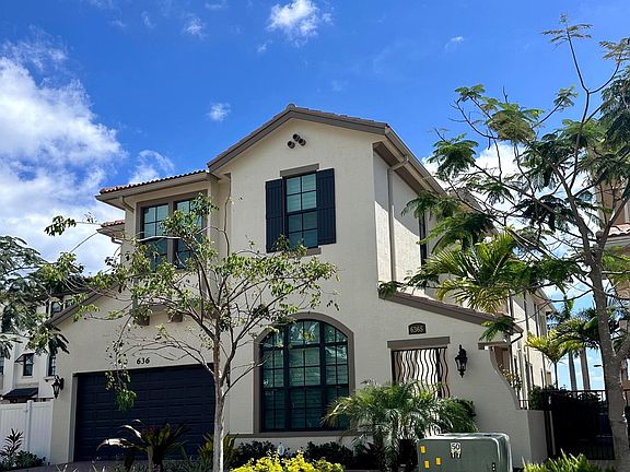 2nd image of 636 Windward Circle S