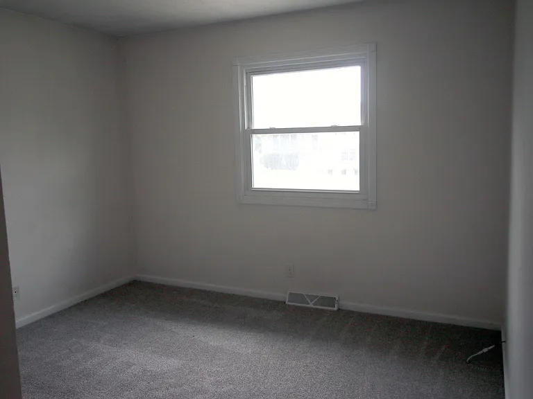 1414 Willow Ave — Photo 11