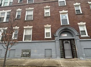 841 W 61st St #2, Chicago, IL 60621