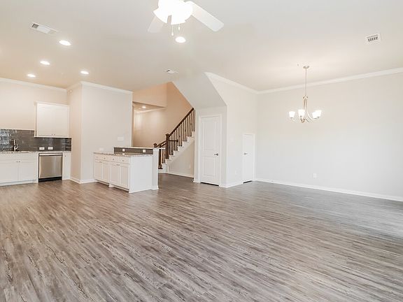 5th image of 1213 Summerset Ln
